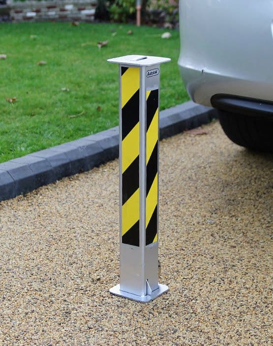 Heavy Duty Telescopic Bollard - High-Visibility